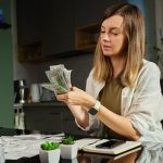 10 Weton Ini Buktikan Bagaimana Berbagi dan Sedekah Membuat Seseorang Makin Kaya, Sesuai dengan Primbon Jawa